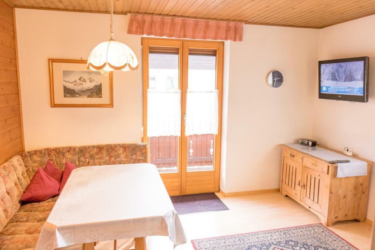 Landhaus Alpenrose Mayrhofen Bagian luar foto
